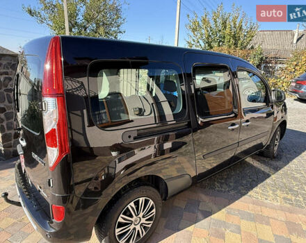 Рено Кєнгу 2015 у Дубно на Automoto.ua Чорний Рено Кєнгу, об'ємом двигуна 1.5 л та пробігом 188 тис. км за 11500 $, фото 22 на Automoto.ua