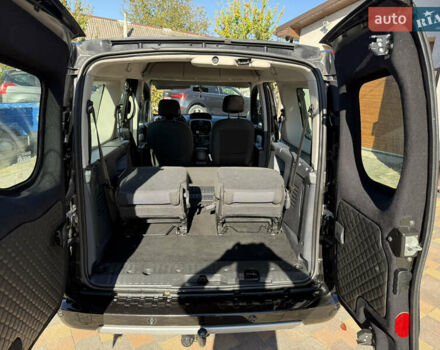 Рено Кєнгу 2015 у Дубно на Automoto.ua Чорний Рено Кєнгу, об'ємом двигуна 1.5 л та пробігом 188 тис. км за 11500 $, фото 33 на Automoto.ua