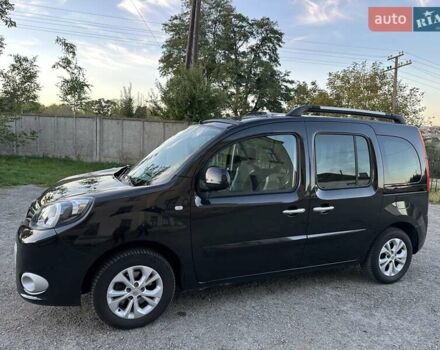 Черный Рено Кенгу, объемом двигателя 1.5 л и пробегом 259 тыс. км за 11550 $, фото 3 на Automoto.ua