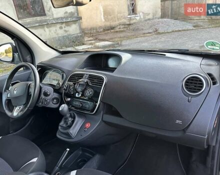 Черный Рено Кенгу, объемом двигателя 1.5 л и пробегом 259 тыс. км за 11550 $, фото 26 на Automoto.ua