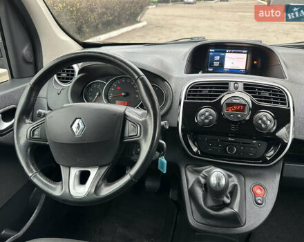 Черный Рено Кенгу, объемом двигателя 1.5 л и пробегом 143 тыс. км за 11800 $, фото 16 на Automoto.ua