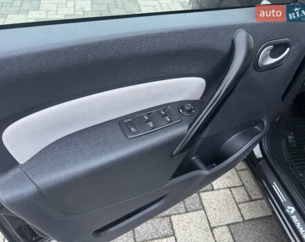 Чорний Рено Кєнгу, об'ємом двигуна 1.5 л та пробігом 198 тис. км за 13950 $, фото 45 на Automoto.ua
