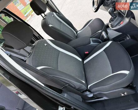 Черный Рено Кенгу, объемом двигателя 1.5 л и пробегом 110 тыс. км за 12599 $, фото 49 на Automoto.ua