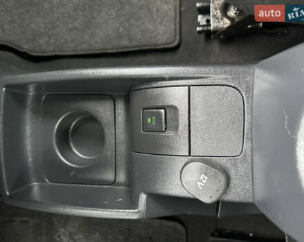 Черный Рено Кенгу, объемом двигателя 1.5 л и пробегом 143 тыс. км за 11800 $, фото 18 на Automoto.ua