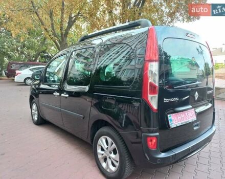Черный Рено Кенгу, объемом двигателя 1.5 л и пробегом 250 тыс. км за 11850 $, фото 5 на Automoto.ua