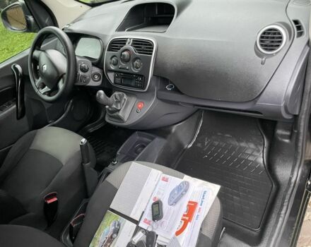 Рено Кенгу 2017 в Рахове на Automoto.ua Черный Рено Кенгу, объемом двигателя 1.5 л и пробегом 270 тыс. км за 11990 $, фото 5 на Automoto.ua