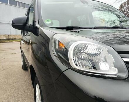 Черный Рено Кенгу, объемом двигателя 1.5 л и пробегом 179 тыс. км за 13300 $, фото 22 на Automoto.ua