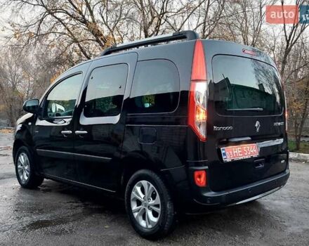 Черный Рено Кенгу, объемом двигателя 1.5 л и пробегом 179 тыс. км за 13500 $, фото 18 на Automoto.ua