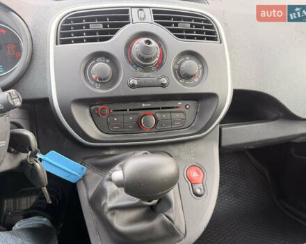 Черный Рено Кенгу, объемом двигателя 0 л и пробегом 79 тыс. км за 13800 $, фото 7 на Automoto.ua