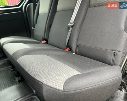 Черный Рено Кенгу, объемом двигателя 0 л и пробегом 29 тыс. км за 14200 $, фото 13 на Automoto.ua