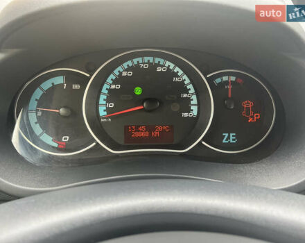 Черный Рено Кенгу, объемом двигателя 0 л и пробегом 29 тыс. км за 14200 $, фото 37 на Automoto.ua