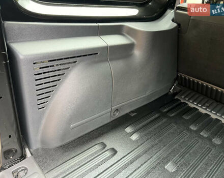 Черный Рено Кенгу, объемом двигателя 0 л и пробегом 29 тыс. км за 14200 $, фото 17 на Automoto.ua