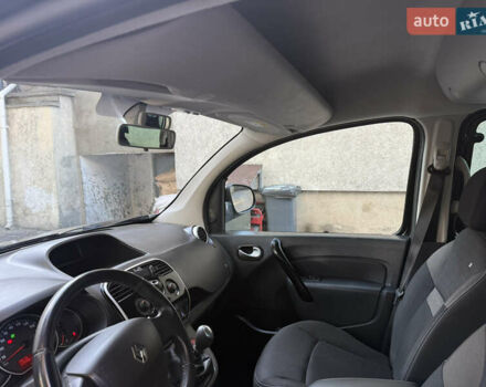 Черный Рено Кенгу, объемом двигателя 1.5 л и пробегом 125 тыс. км за 12700 $, фото 27 на Automoto.ua