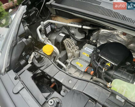 Черный Рено Кенгу, объемом двигателя 0 л и пробегом 29 тыс. км за 14200 $, фото 47 на Automoto.ua