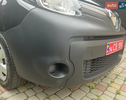 Черный Рено Кенгу, объемом двигателя 0 л и пробегом 29 тыс. км за 14200 $, фото 53 на Automoto.ua