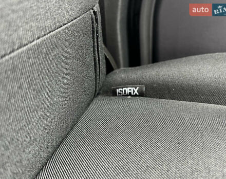 Черный Рено Кенгу, объемом двигателя 0 л и пробегом 29 тыс. км за 14200 $, фото 21 на Automoto.ua