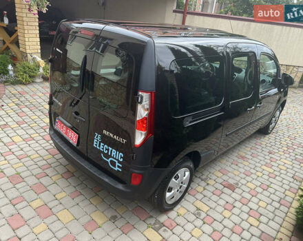 Черный Рено Кенгу, объемом двигателя 0 л и пробегом 29 тыс. км за 14200 $, фото 73 на Automoto.ua