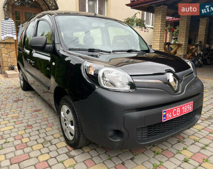 Черный Рено Кенгу, объемом двигателя 0 л и пробегом 29 тыс. км за 14200 $, фото 1 на Automoto.ua