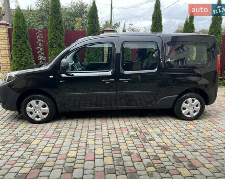 Черный Рено Кенгу, объемом двигателя 0 л и пробегом 29 тыс. км за 14200 $, фото 3 на Automoto.ua