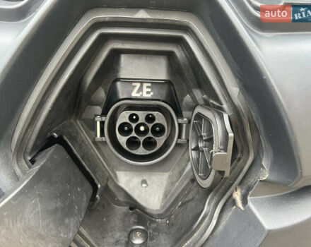 Черный Рено Кенгу, объемом двигателя 0 л и пробегом 29 тыс. км за 14200 $, фото 42 на Automoto.ua