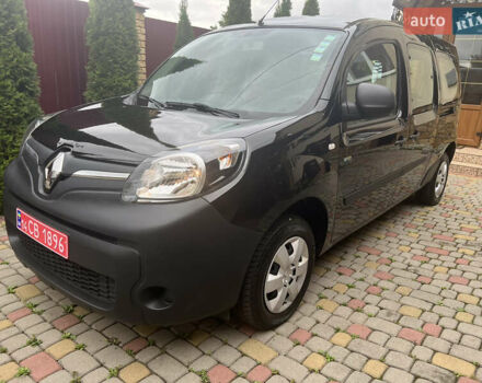 Черный Рено Кенгу, объемом двигателя 0 л и пробегом 29 тыс. км за 14200 $, фото 62 на Automoto.ua