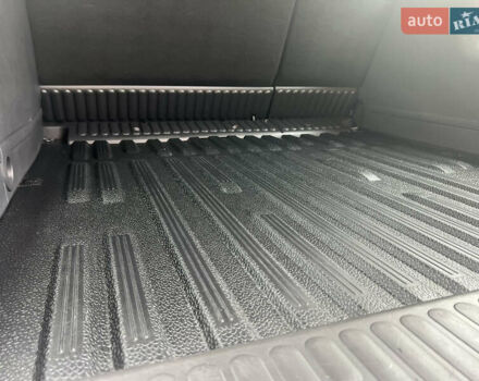 Черный Рено Кенгу, объемом двигателя 0 л и пробегом 29 тыс. км за 14200 $, фото 79 на Automoto.ua