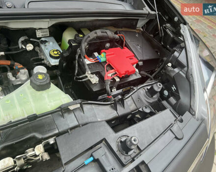 Черный Рено Кенгу, объемом двигателя 0 л и пробегом 29 тыс. км за 14200 $, фото 46 на Automoto.ua