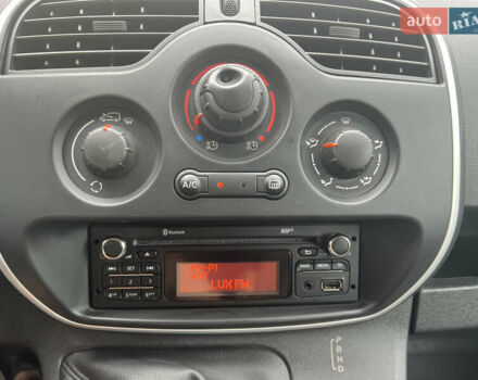 Черный Рено Кенгу, объемом двигателя 0 л и пробегом 29 тыс. км за 14200 $, фото 38 на Automoto.ua