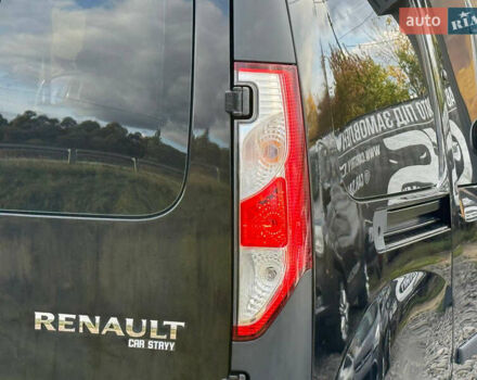 Черный Рено Кенгу, объемом двигателя 0 л и пробегом 75 тыс. км за 14700 $, фото 24 на Automoto.ua