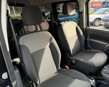 Черный Рено Кенгу, объемом двигателя 0 л и пробегом 75 тыс. км за 14700 $, фото 28 на Automoto.ua