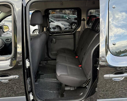 Черный Рено Кенгу, объемом двигателя 0 л и пробегом 75 тыс. км за 14700 $, фото 46 на Automoto.ua