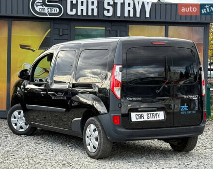 Черный Рено Кенгу, объемом двигателя 0 л и пробегом 75 тыс. км за 14700 $, фото 21 на Automoto.ua