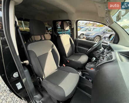 Черный Рено Кенгу, объемом двигателя 0 л и пробегом 75 тыс. км за 14700 $, фото 27 на Automoto.ua