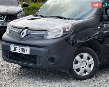 Черный Рено Кенгу, объемом двигателя 0 л и пробегом 75 тыс. км за 14700 $, фото 11 на Automoto.ua