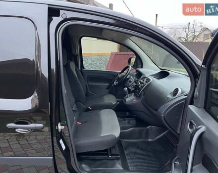 Черный Рено Кенгу, объемом двигателя 1.5 л и пробегом 132 тыс. км за 13700 $, фото 19 на Automoto.ua