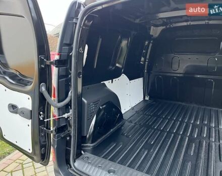 Черный Рено Кенгу, объемом двигателя 1.5 л и пробегом 132 тыс. км за 13700 $, фото 26 на Automoto.ua