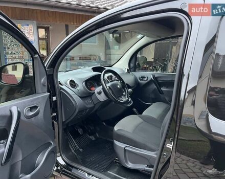 Черный Рено Кенгу, объемом двигателя 1.5 л и пробегом 132 тыс. км за 13700 $, фото 14 на Automoto.ua