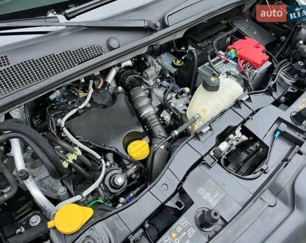 Черный Рено Кенгу, объемом двигателя 1.5 л и пробегом 132 тыс. км за 13700 $, фото 31 на Automoto.ua