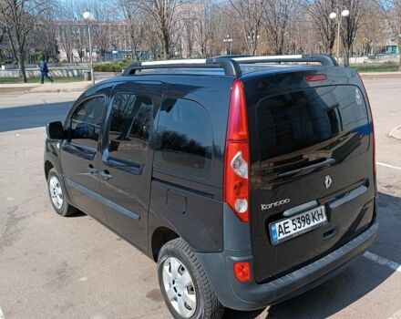 Черный Рено Кенгу, объемом двигателя 1.5 л и пробегом 233 тыс. км за 6700 $, фото 3 на Automoto.ua