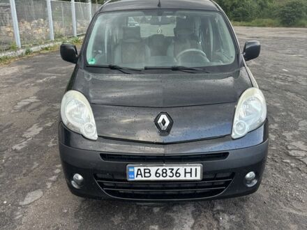 Черный Рено Кенгу, объемом двигателя 1.5 л и пробегом 200 тыс. км за 7500 $, фото 1 на Automoto.ua