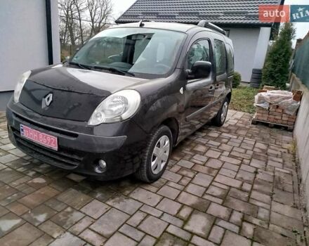 Чорний Рено Кєнгу, об'ємом двигуна 1.5 л та пробігом 225 тис. км за 7900 $, фото 1 на Automoto.ua
