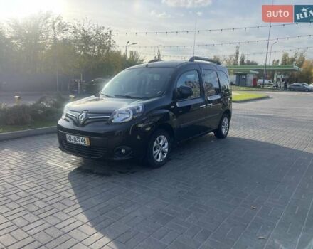 Черный Рено Кенгу, объемом двигателя 1.5 л и пробегом 185 тыс. км за 11850 $, фото 1 на Automoto.ua