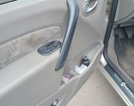 Коричневый Рено Кенгу, объемом двигателя 1.46 л и пробегом 285 тыс. км за 6700 $, фото 6 на Automoto.ua