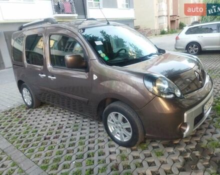 Коричневий Рено Кєнгу, об'ємом двигуна 1.46 л та пробігом 205 тис. км за 8800 $, фото 1 на Automoto.ua