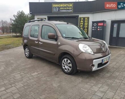 Коричневый Рено Кенгу, объемом двигателя 1.5 л и пробегом 254 тыс. км за 7400 $, фото 1 на Automoto.ua