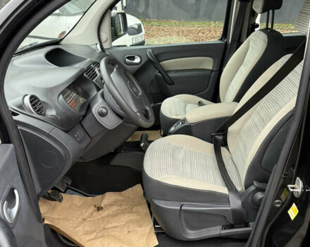 Коричневый Рено Кенгу, объемом двигателя 1.6 л и пробегом 188 тыс. км за 7900 $, фото 35 на Automoto.ua