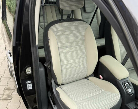 Коричневый Рено Кенгу, объемом двигателя 1.6 л и пробегом 188 тыс. км за 7900 $, фото 40 на Automoto.ua