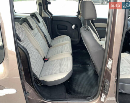 Коричневий Рено Кєнгу, об'ємом двигуна 1.6 л та пробігом 197 тис. км за 8200 $, фото 8 на Automoto.ua