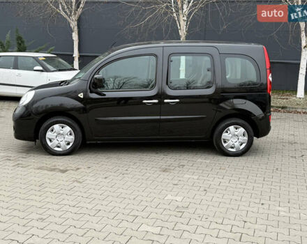 Коричневый Рено Кенгу, объемом двигателя 1.6 л и пробегом 188 тыс. км за 7900 $, фото 3 на Automoto.ua