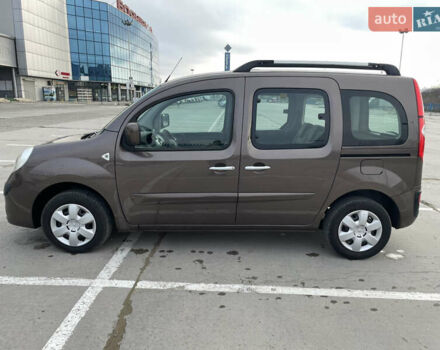 Коричневий Рено Кєнгу, об'ємом двигуна 1.6 л та пробігом 197 тис. км за 8200 $, фото 12 на Automoto.ua